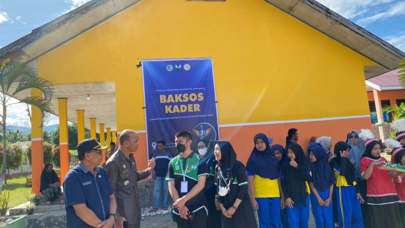 Mahasiswa FK Baksos Kader di Desa Marowo