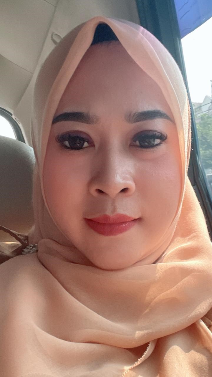 Kenali Gejala dan Penyebab Mata Merah