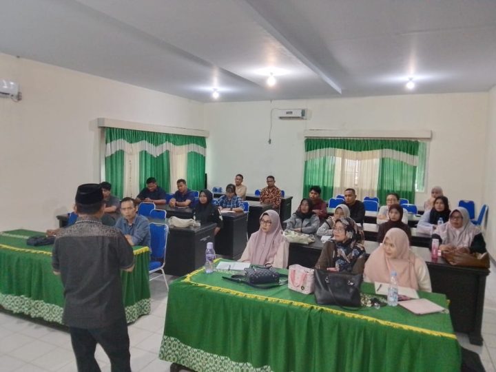 Bupati Touna Ilham Lawidu Kuliah di Program Magister Manajemen Universitas Alkhairaat
