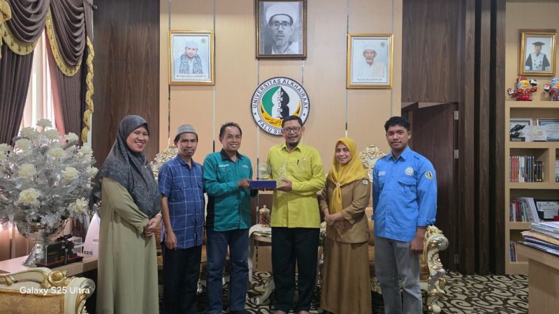 Bubuk Daun Kelor Antarkan Universitas Alkhairaat Raih Silver Winner Nasional Dosen Pendamping Inspiratif BEM Berdampak