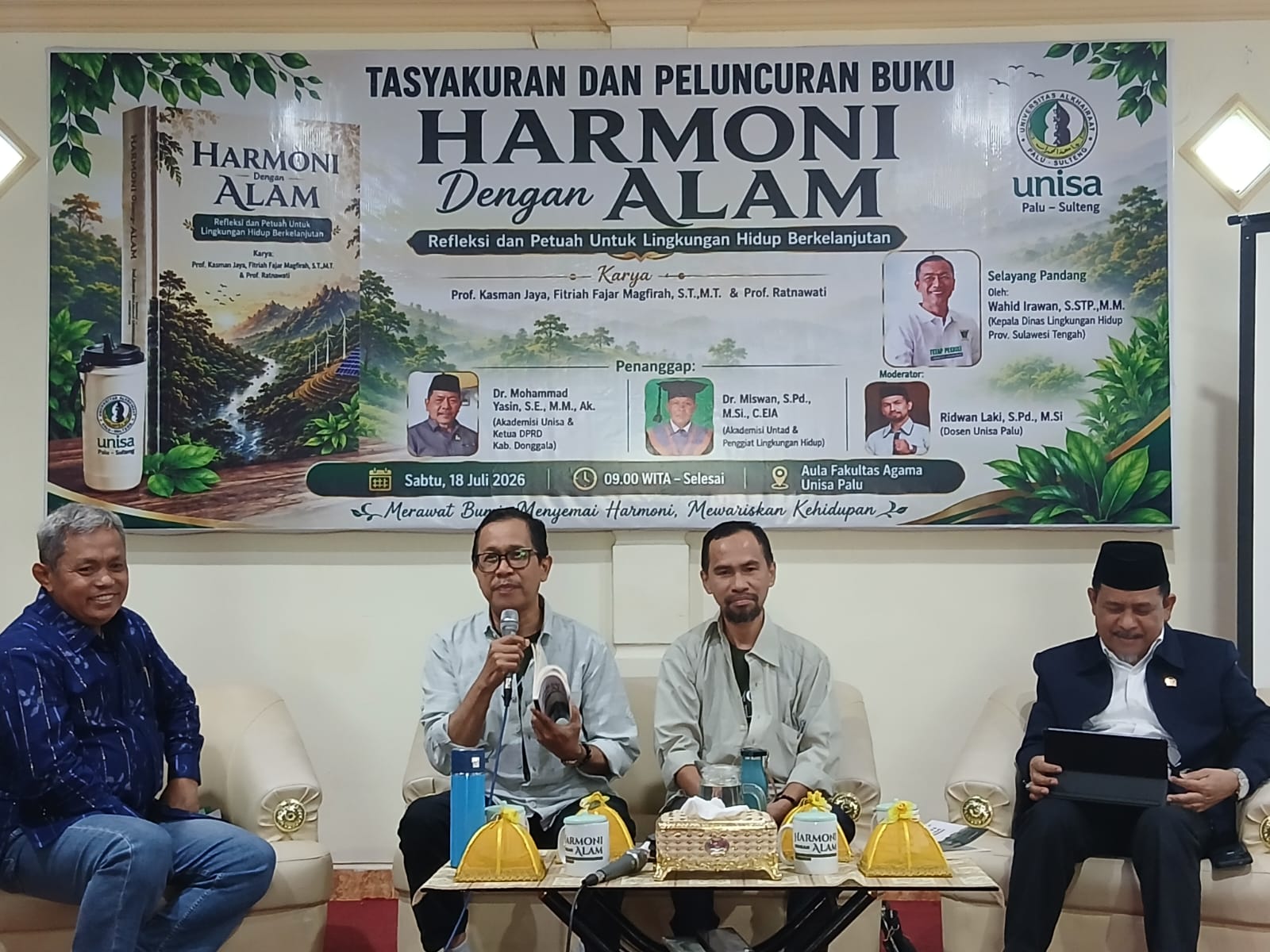 Buku Harmoni dengan Alam Karya Guru Besar UNISA Palu Resmi Diluncurkan
