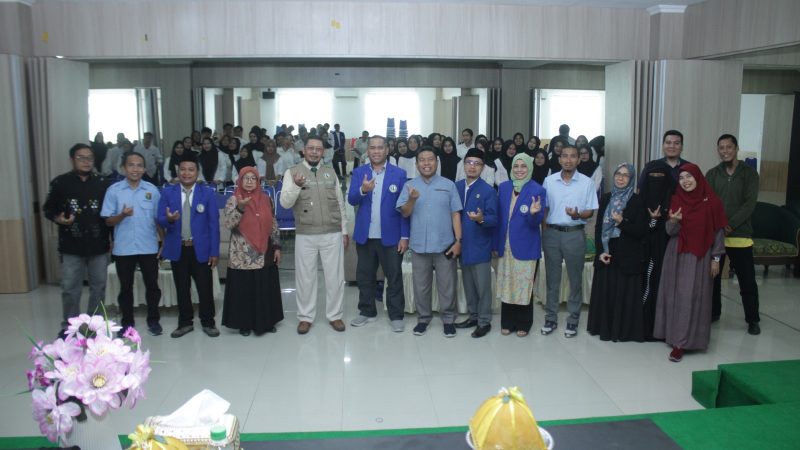 Rektor UNISA Palu Buka Pembekalan KKN, Mahasiswa Siap Mengabdi