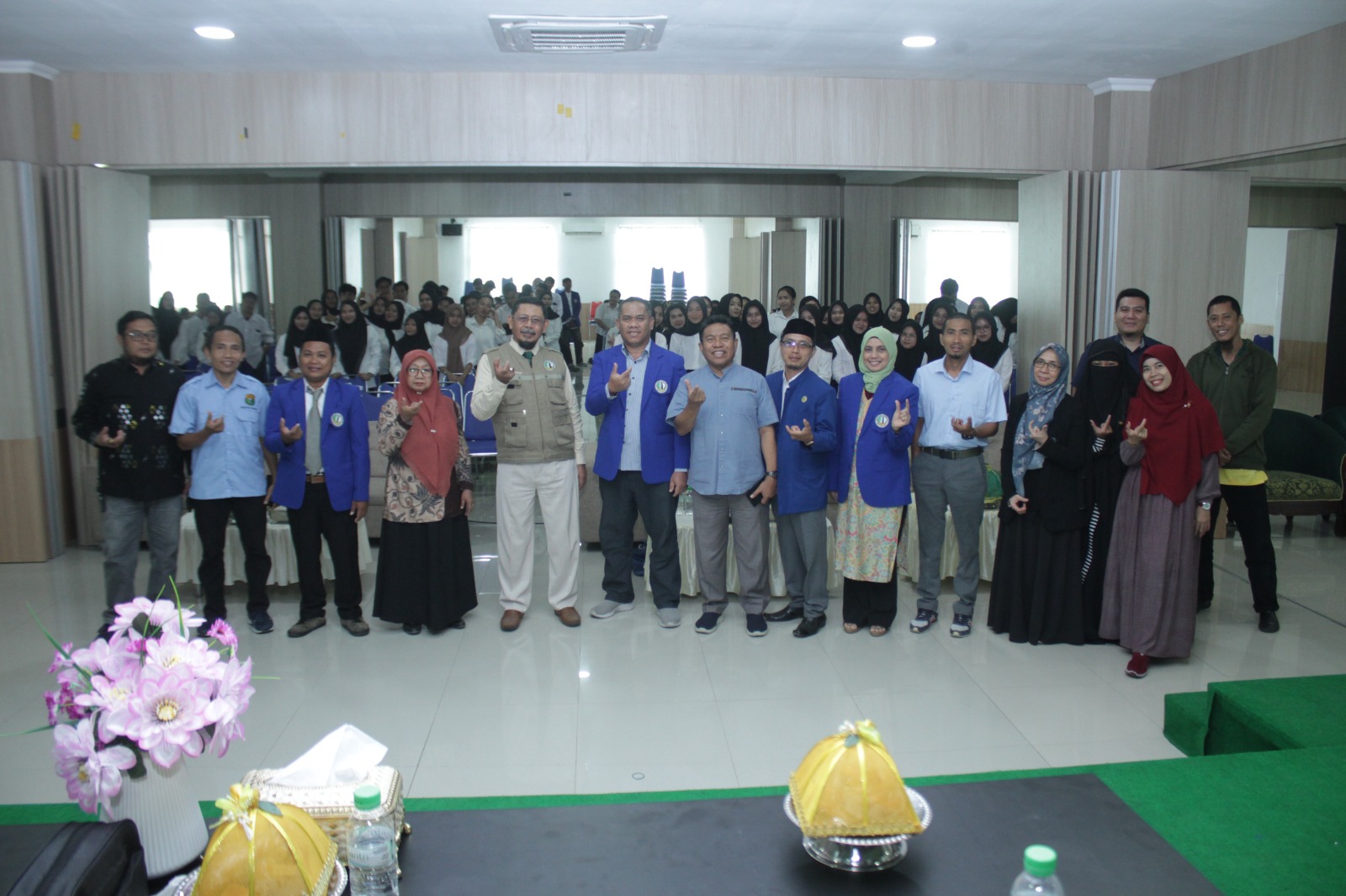 Rektor UNISA Palu Buka Pembekalan KKN, Mahasiswa Siap Mengabdi