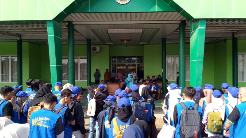 Wakil Rektor II UNISA Palu Lepas Ratusan Mahasiswa KKN ke Tiga Wilayah