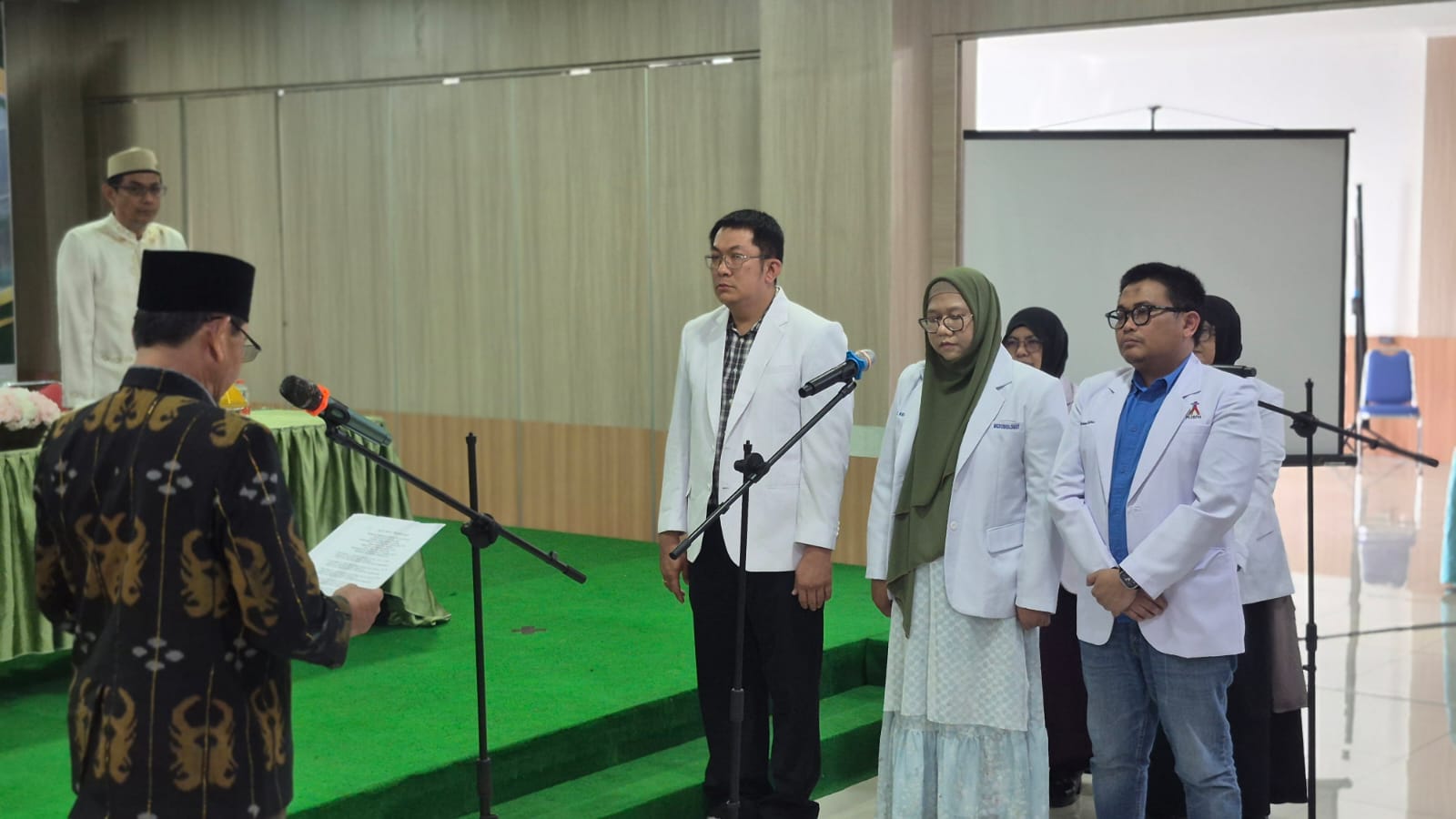 Rektor UNISA Palu Lantik Pejabat Struktural Fakultas Kedokteran