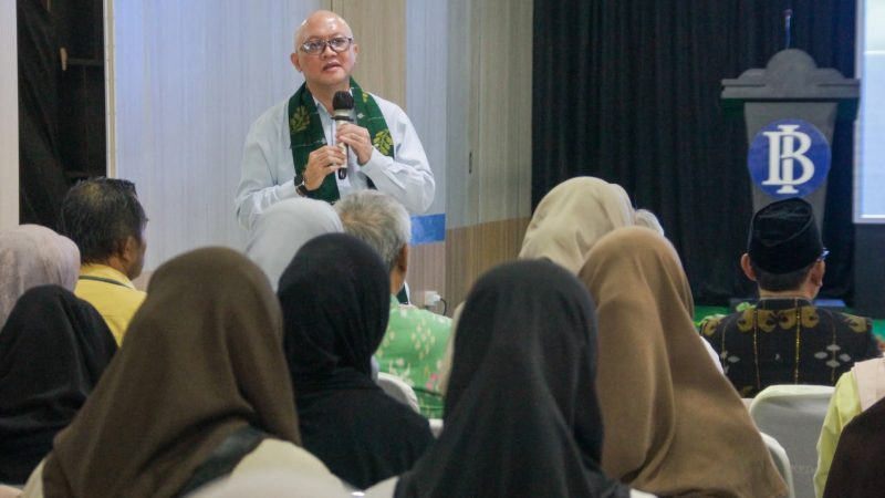 Dengar Mars Alkhairaat, Kepala BI Sulteng Mengaku Merinding