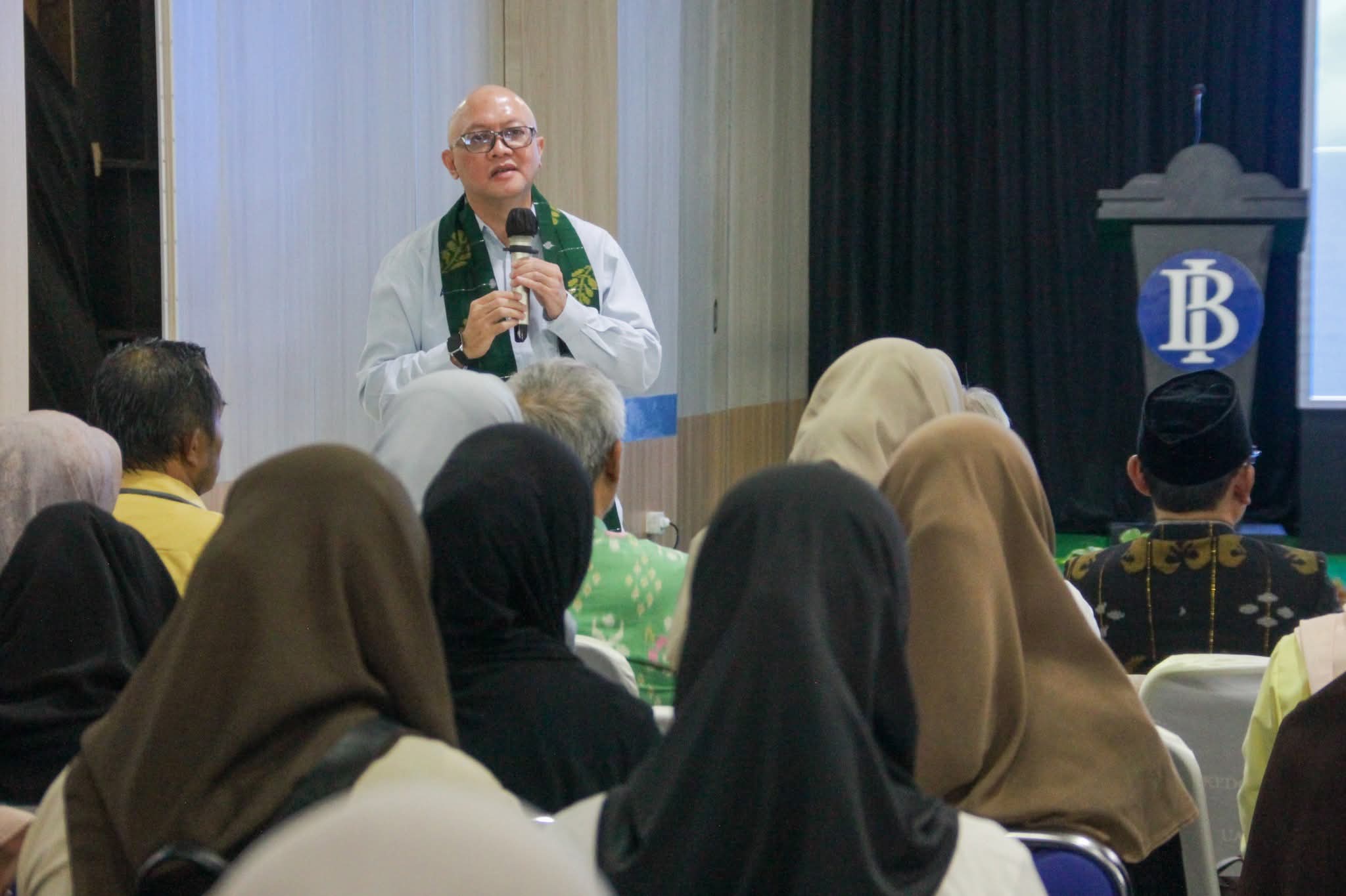 Dengar Mars Alkhairaat, Kepala BI Sulteng Mengaku Merinding