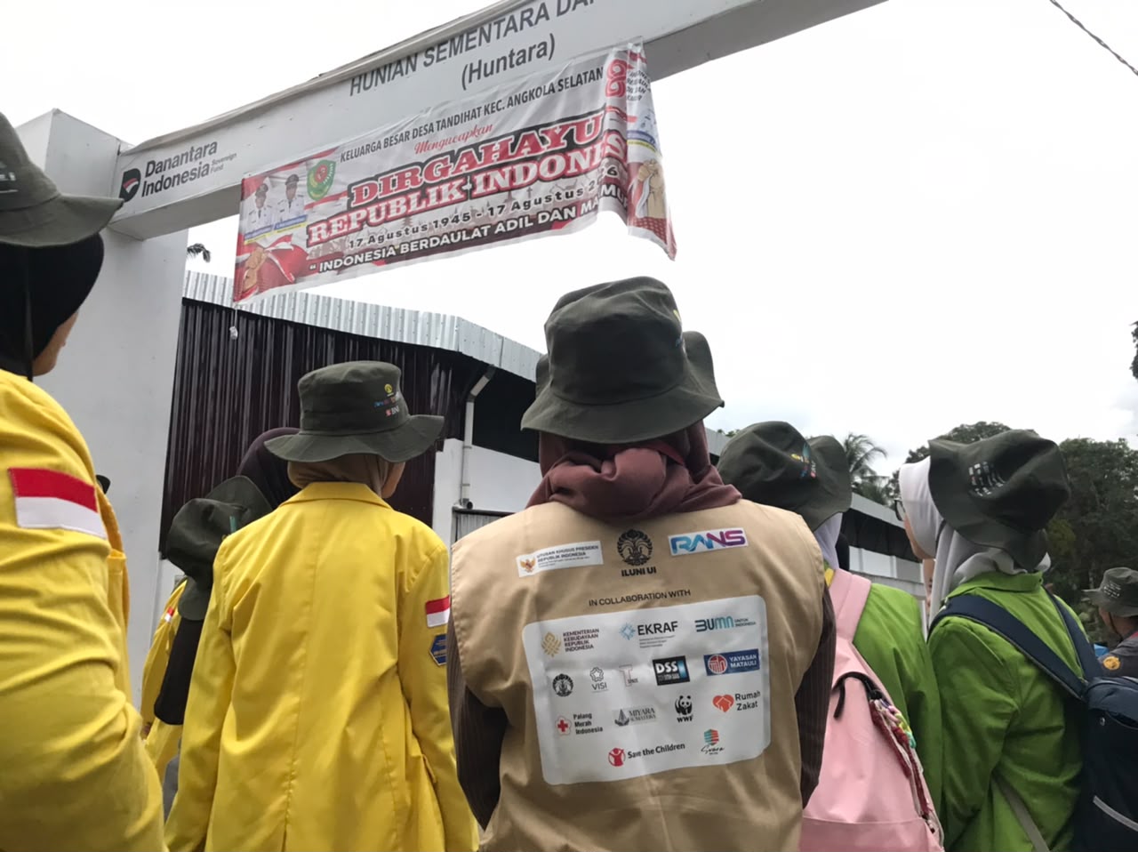 Sehat, Kuat, dan Bangkit;  Marsiadapari Tandihat UI Dampingi Warga Huntara Pascabencana